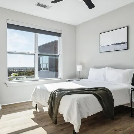 Indie Deep Ellum - Rooftop Vibes & Poolside Bliss In Dallas Exterior photo