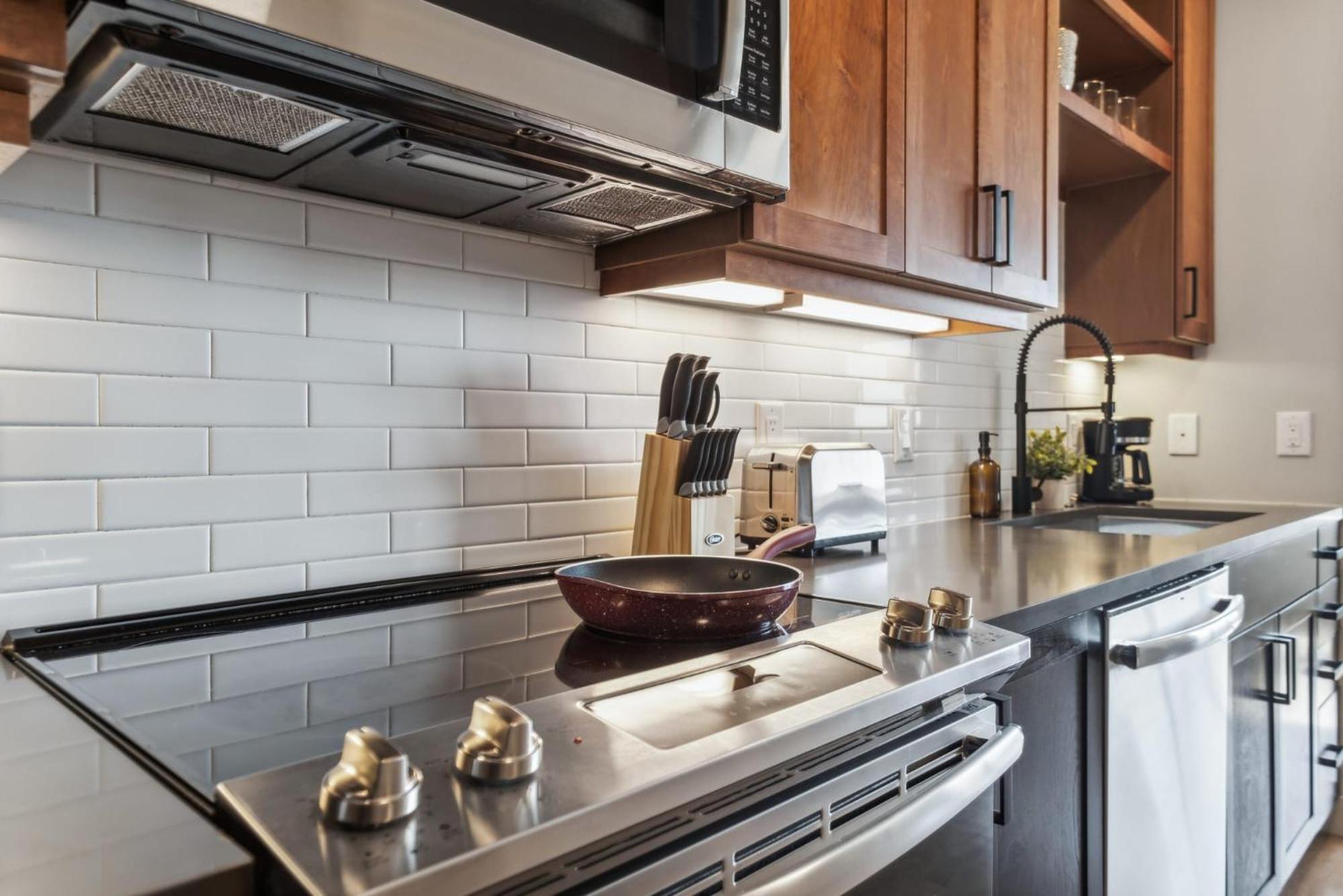 Apartamento Indie Deep Ellum - Rooftop Vibes & Poolside Bliss In