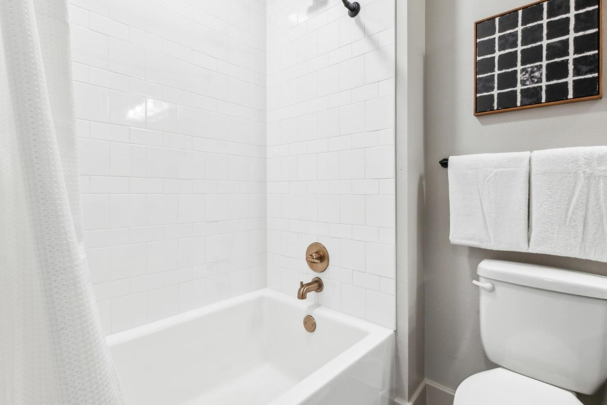 Apartamento Indie Deep Ellum - Rooftop Vibes & Poolside Bliss In